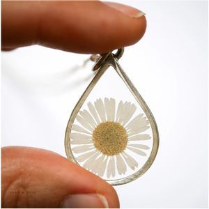 Large Teardrop Necklace - Daisy